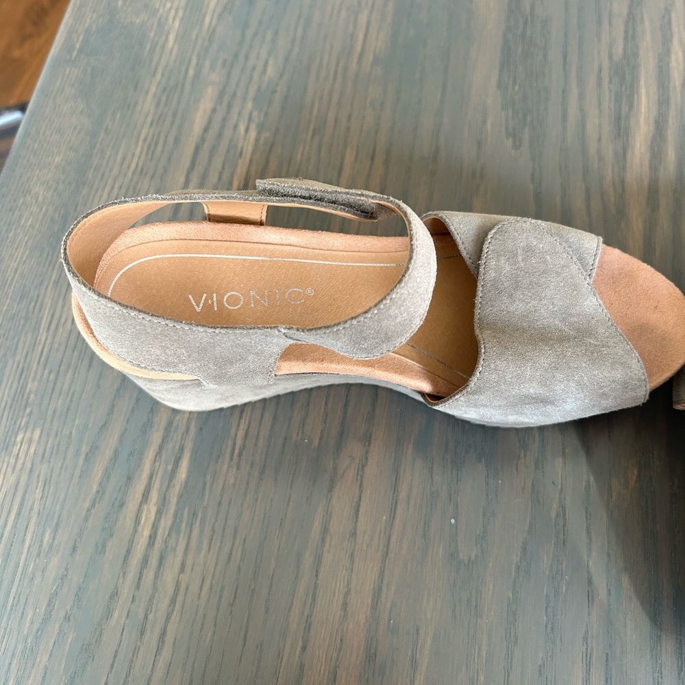 Vionic wedge sandals - Picture 5 of 5